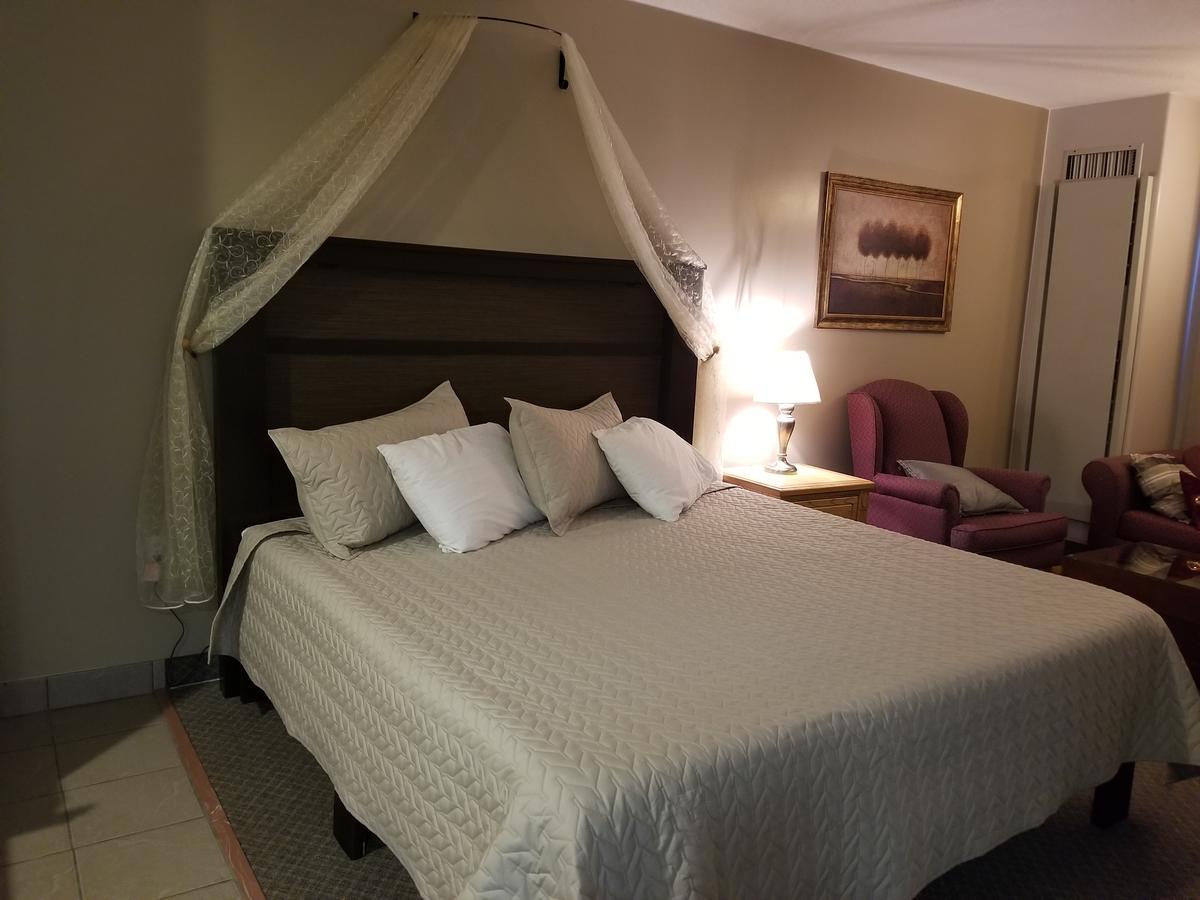 Knights Inn Woodstock Extérieur photo